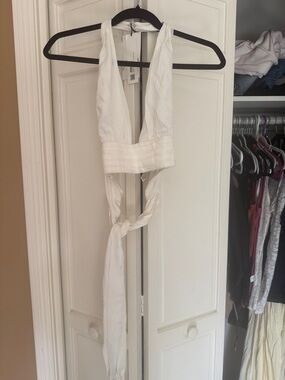 Zara White Halter Tie-Back Crop Top